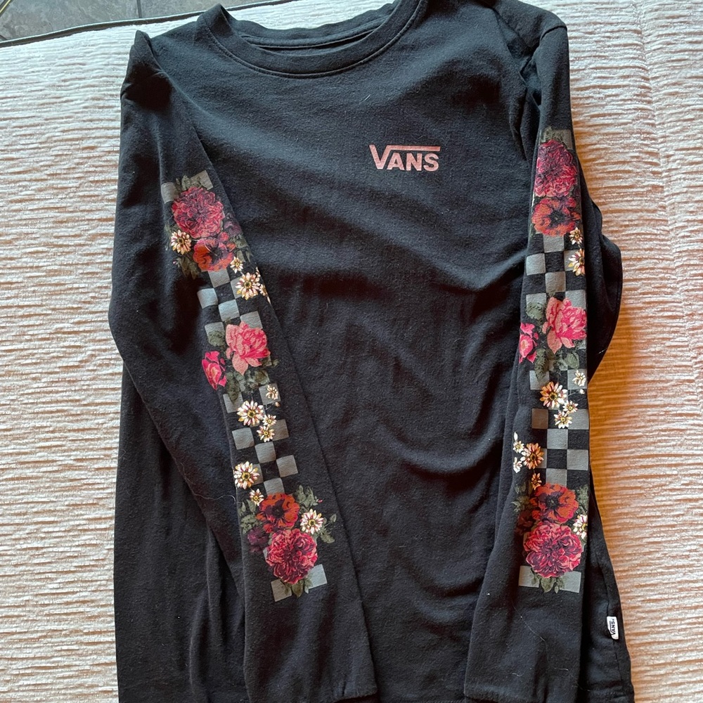 Vans Long sleeve womens shirt. Size M. Fits like size S